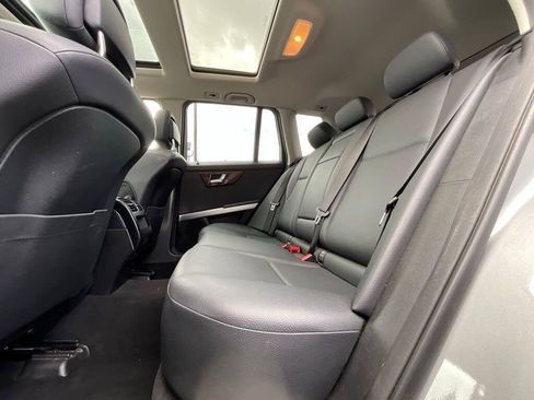 Used 2011 Mercedes-Benz GLK 350 4MATIC image 12
