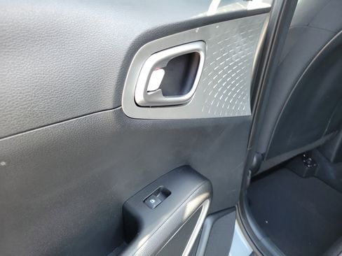 Used 2024 Kia Soul LX w/ Option Group 015 image 13