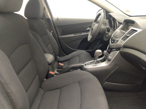Used 2016 Chevrolet Cruze LT FWD image 21
