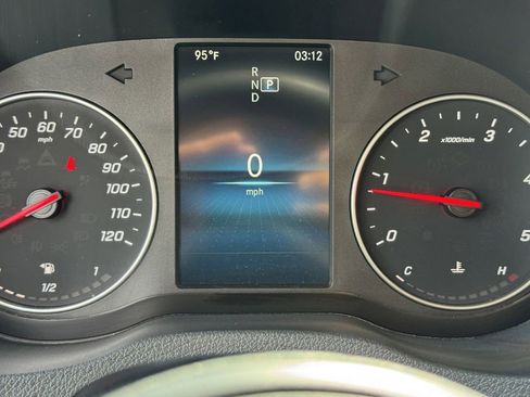 Used 2024 Mercedes-Benz Sprinter 2500 image 21