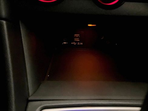 Used 2022 Subaru Impreza 2.0i Premium image 31