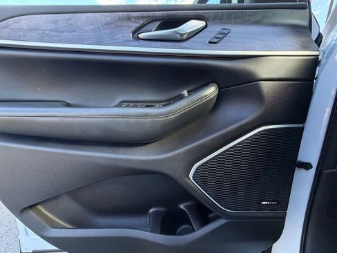 Used 2023 Jeep Grand Cherokee 4WD 4xe image 31