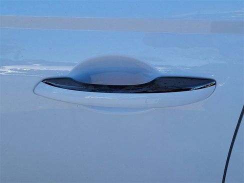 Used 2025 Genesis GV70 2.5T Sport Prestige w/ Sport Prestige Package image 12