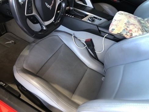 Used 2019 Chevrolet Corvette Stingray Coupe w/ 1LT image 5