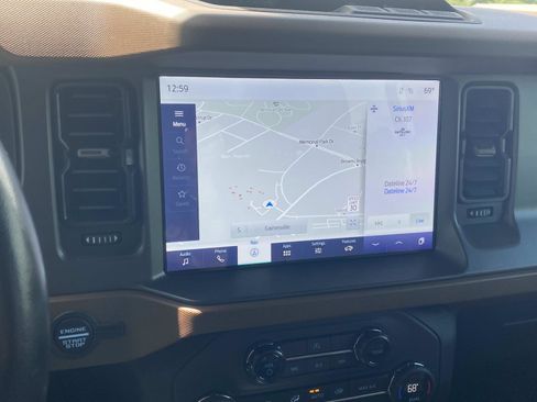 Used 2024 Ford Bronco Outer Banks AWD/4WD image 19