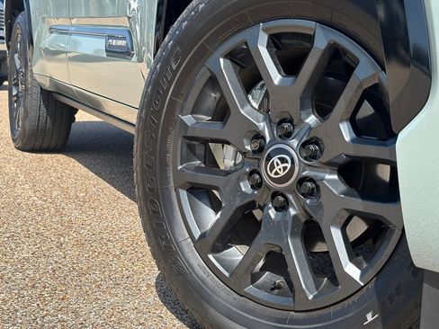 Used 2026 Toyota Sequoia Platinum AWD/4WD image 2