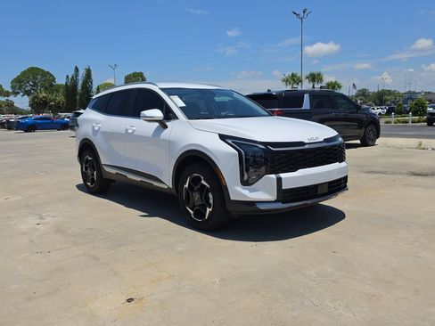 New 2026 Kia Sportage EX AWD/4WD image 2