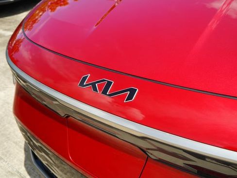 Used 2023 Kia Niro Wave FWD image 12
