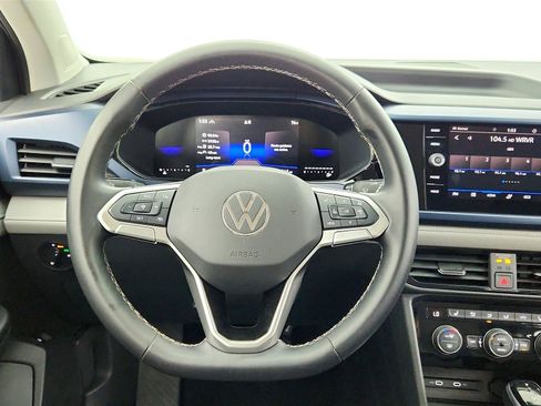 Used 2024 Volkswagen Taos SE AWD/4WD image 28