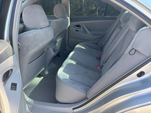 Used 2007 Toyota Camry LE image 10