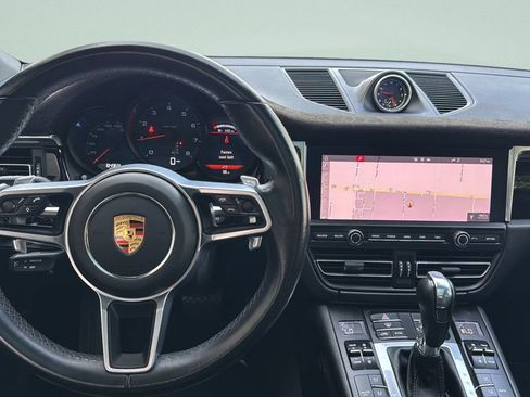 Used 2021 Porsche Macan AWD/4WD image 29