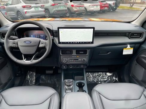 New 2026 Ford Maverick Lariat w/ Black Appearance Package image 7