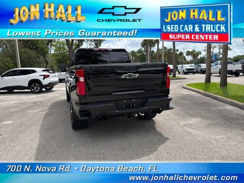 Used 2025 Chevrolet Silverado 1500 High Country w/ High Country Premium Package AWD/4WD image 8