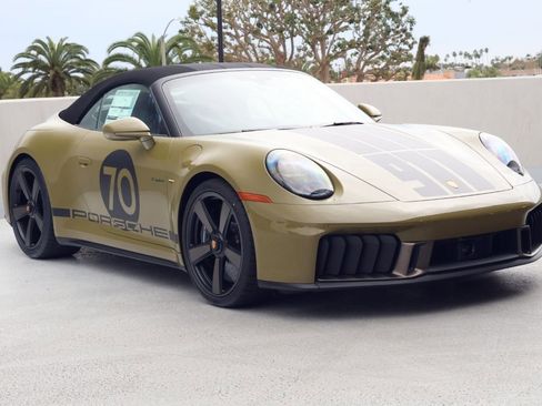 New 2026 Porsche 911 GTS image 8