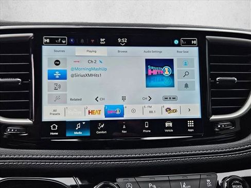 New 2026 Chrysler Pacifica Select FWD image 12