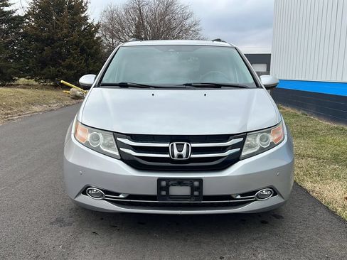 Used 2015 Honda Odyssey Touring image 2
