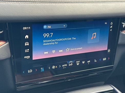 New 2026 Lincoln Navigator L Black Label AWD/4WD image 18