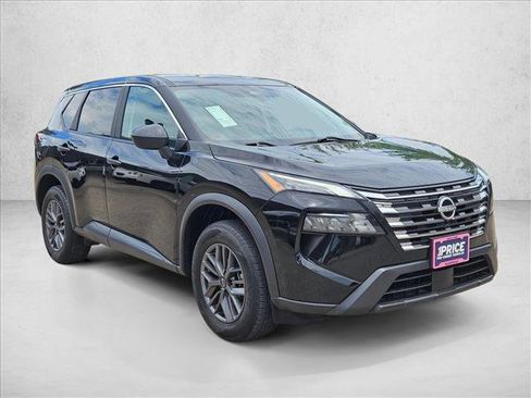 Used 2024 Nissan Rogue S FWD image 3