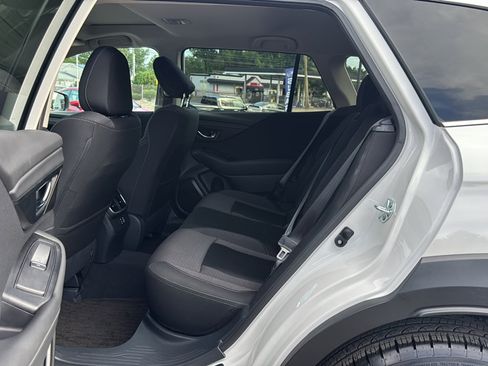 Certified 2025 Subaru Outback Premium w/ Popular Package #1A AWD/4WD image 18