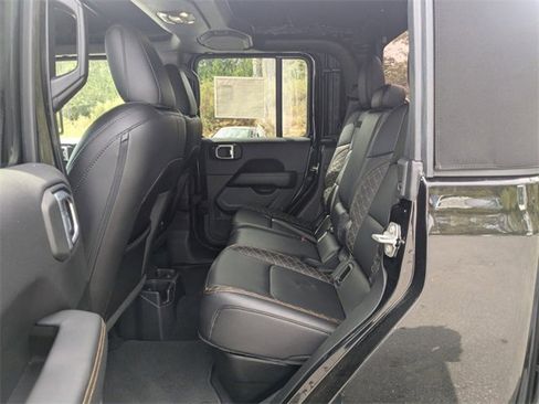 Certified 2023 Jeep Gladiator Overland image 14