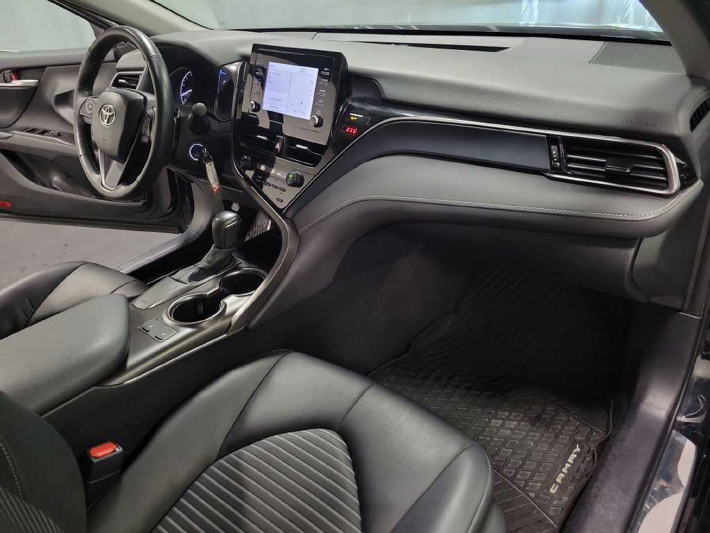 Used 2024 Toyota Camry SE FWD image 32