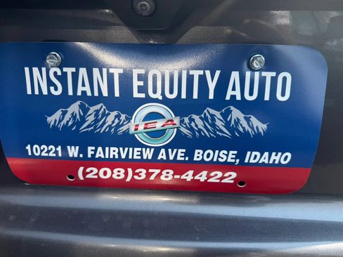 Used 2017 Cadillac Escalade ESV Premium Luxury AWD/4WD image 27