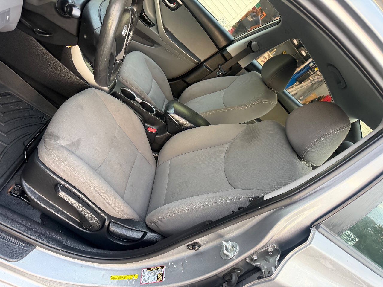 Used 2015 Hyundai Elantra SE FWD image 20