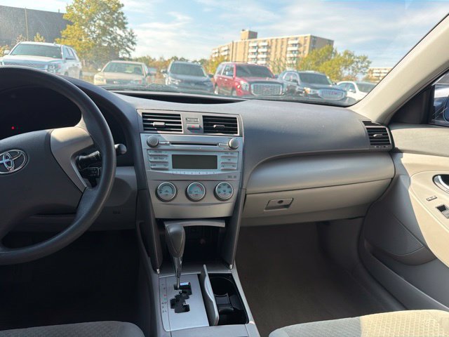 Used 2009 Toyota Camry LE FWD image 20