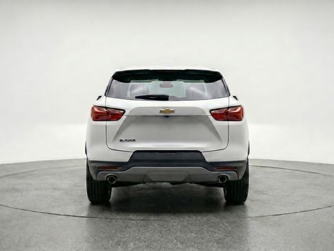Used 2025 Chevrolet Blazer LT FWD image 7