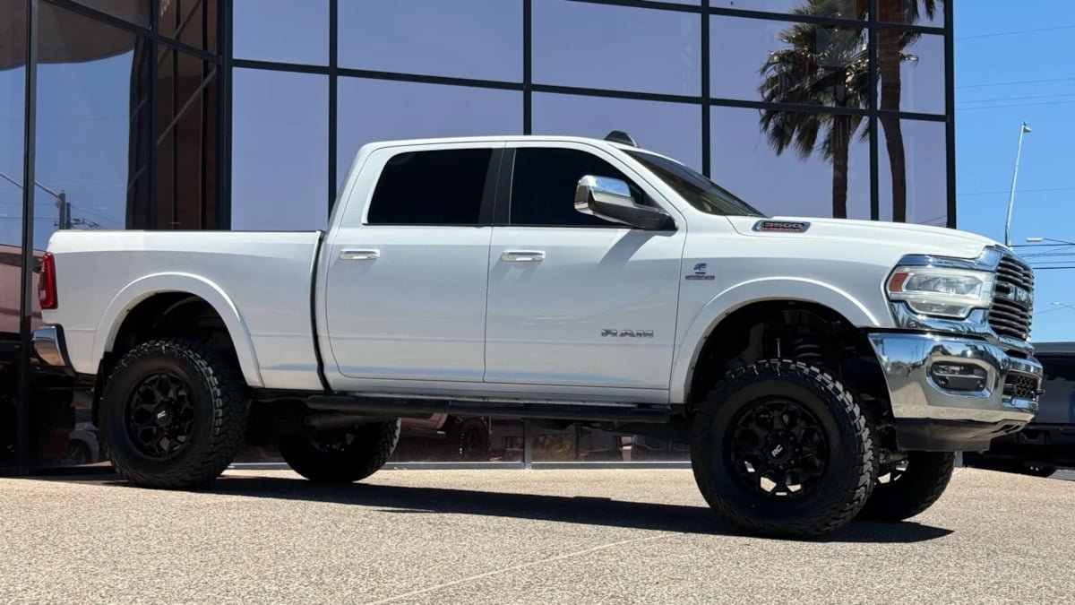 Used 2019 RAM 3500 Laramie AWD/4WD image 17