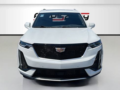 Used 2024 Cadillac XT6 Sport w/ Technology Package AWD/4WD image 2