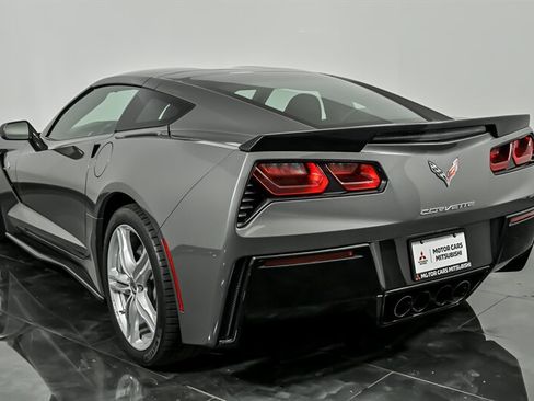 Used 2016 Chevrolet Corvette Stingray Coupe RWD image 7