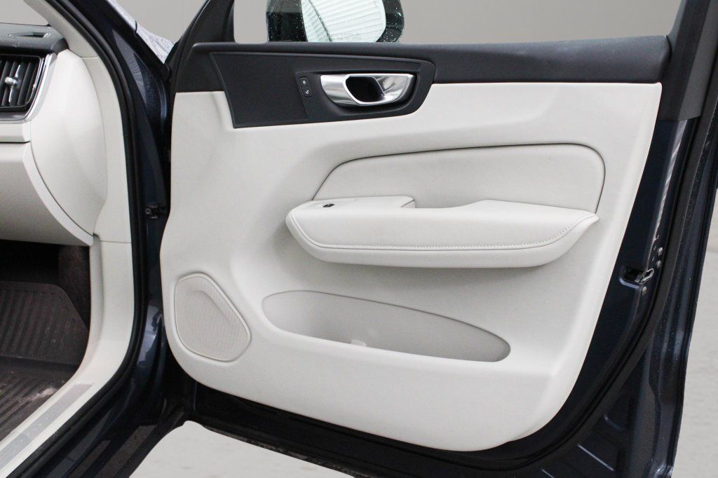 Used 2024 Volvo XC60 B5 Core w/ Protection Package Premier AWD/4WD image 23