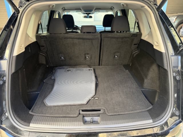 Used 2025 Nissan Rogue SV FWD image 25