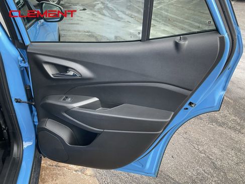 Used 2024 Chevrolet Trax RS image 47