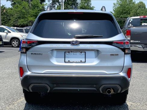 Certified 2025 Subaru Forester Limited AWD/4WD image 4