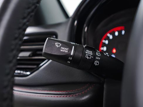 Used 2025 Dodge Durango R/T AWD/4WD image 23