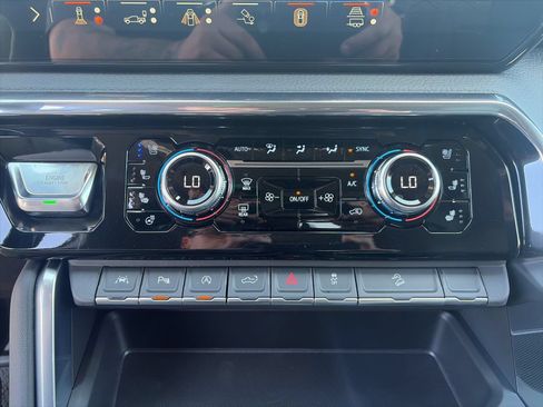 New 2026 GMC Sierra 1500 Denali AWD/4WD image 22