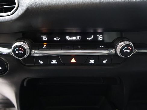 Used 2022 MAZDA CX-30 AWD 2.5 S w/ Premium Package image 31