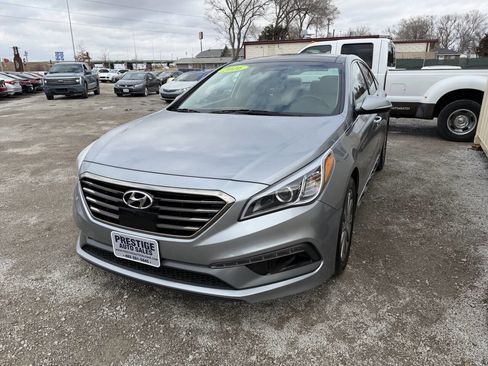 Used 2016 Hyundai Sonata Limited w/ Option Group 05 image 3
