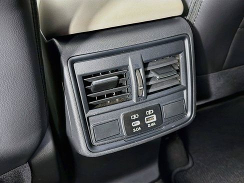 Used 2025 Subaru Forester Premium AWD/4WD image 29