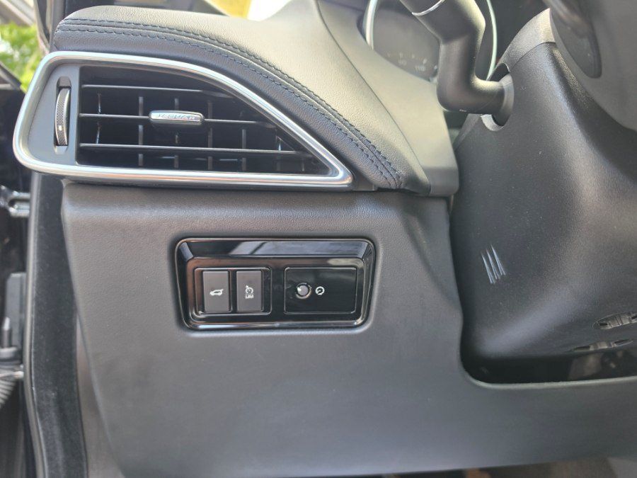 Used 2020 Jaguar F-PACE Prestige AWD/4WD image 26