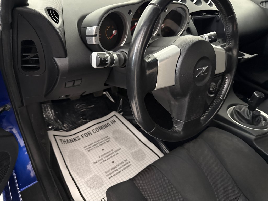 Used 2004 Nissan 350Z Coupe RWD image 27
