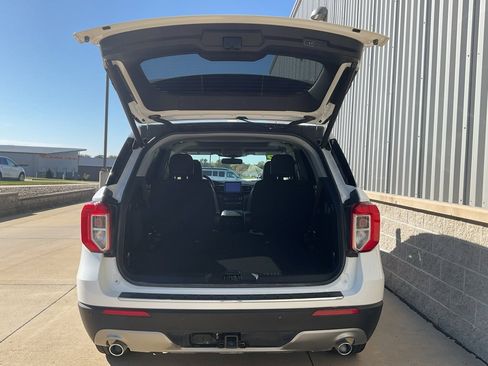 Used 2023 Ford Explorer Limited w/ Equipment Group 301A image 25
