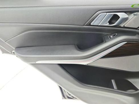 Used 2023 BMW X5 sDrive40i w/ M Sport Package image 33