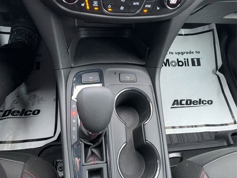 Used 2024 Chevrolet Equinox RS image 15