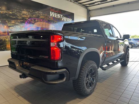 Used 2023 Chevrolet Silverado 1500 ZR2 AWD/4WD image 30
