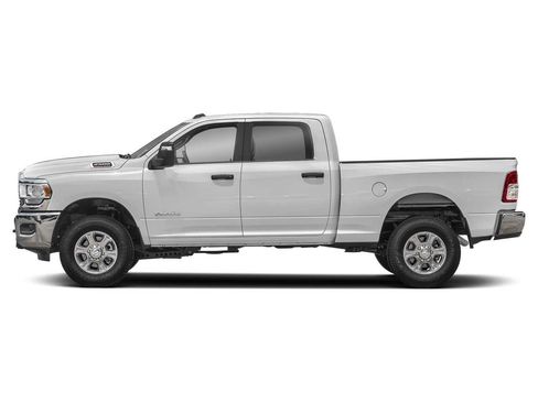 Used 2024 RAM 2500 Laramie AWD/4WD image 3