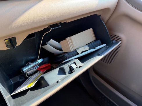 Used 1999 Ford F250 Lariat image 11