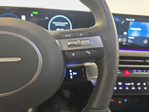 Used 2025 Hyundai Sonata Limited FWD image 15
